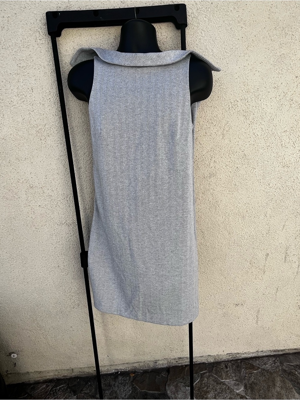 Ann Taylor Light Gray Sleeveless Shift Dress with Folded Collar